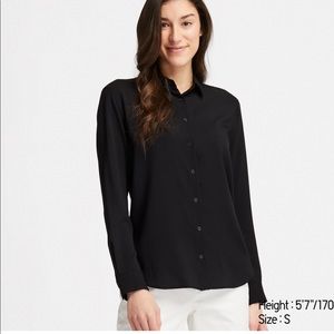UNIQLO Black rayon long sleeve button down blouse